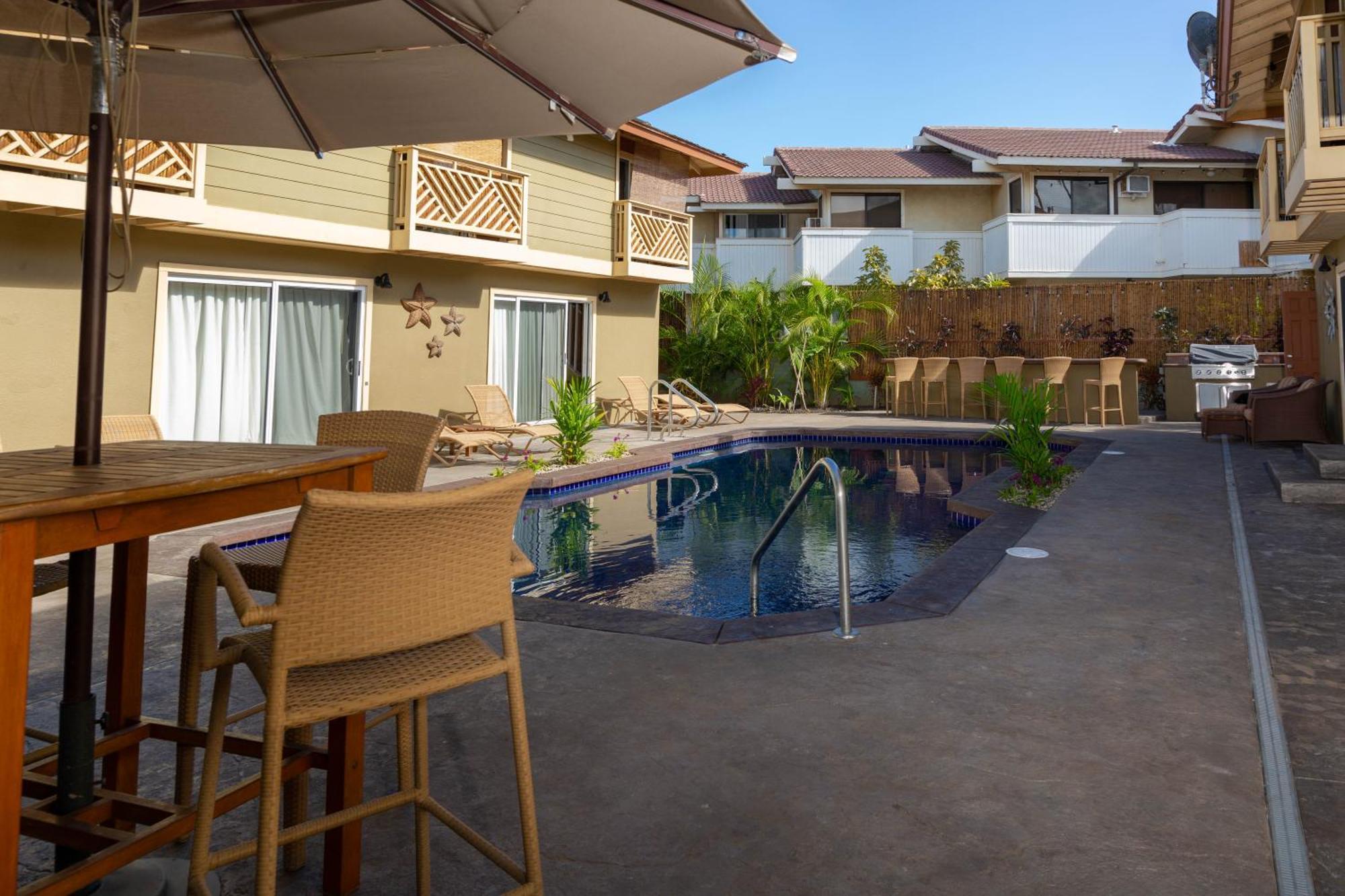 Lotus Suite, 1 Bedroom, Sleeps 4, Pool & Bbq, Pre-Renovation Summer Sale 基黑 外观 照片